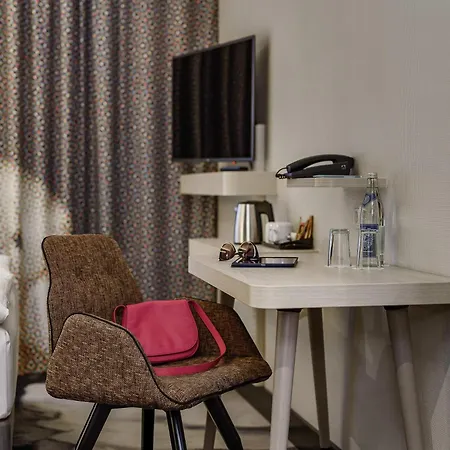 머큐어 암 올림피아파크 3*