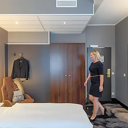 Mercure Am Olympiapark Hotel 3*