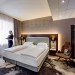 ميركيور ام أوليمبيا بارك 3* ميونيخ